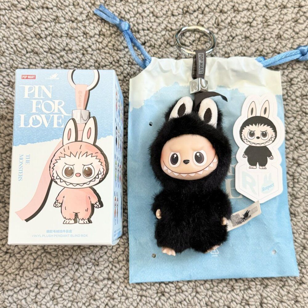 💗 Authentic POP MART THE MONSTERS Pin For Love Black Mini Labubu R – US Ship
